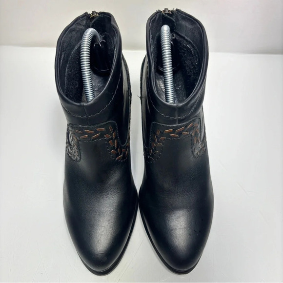 UGG Charlotte Black Leather Back Zip Stacked Heel Western Booties Size 5.5 - Picture 3 of 12